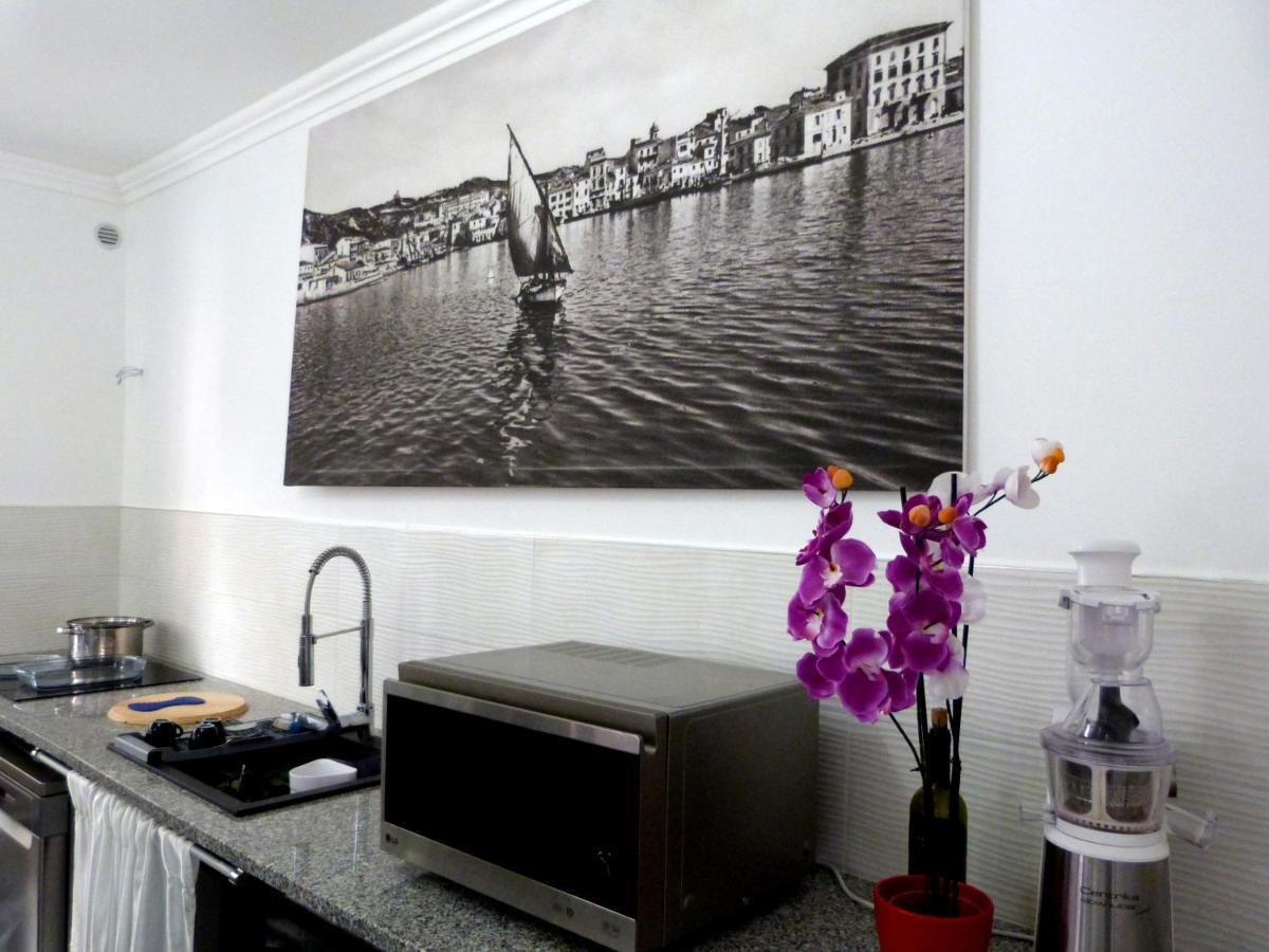 Clelia'S Boutique Rooms & Suites La Maddalena  Exterior photo