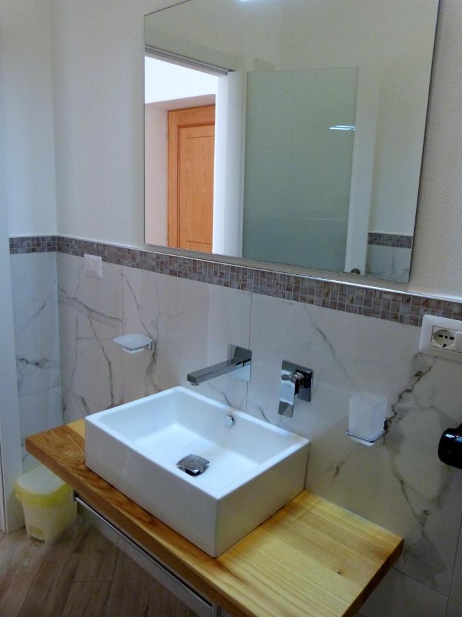 Clelia'S Boutique Rooms & Suites La Maddalena  Exterior photo