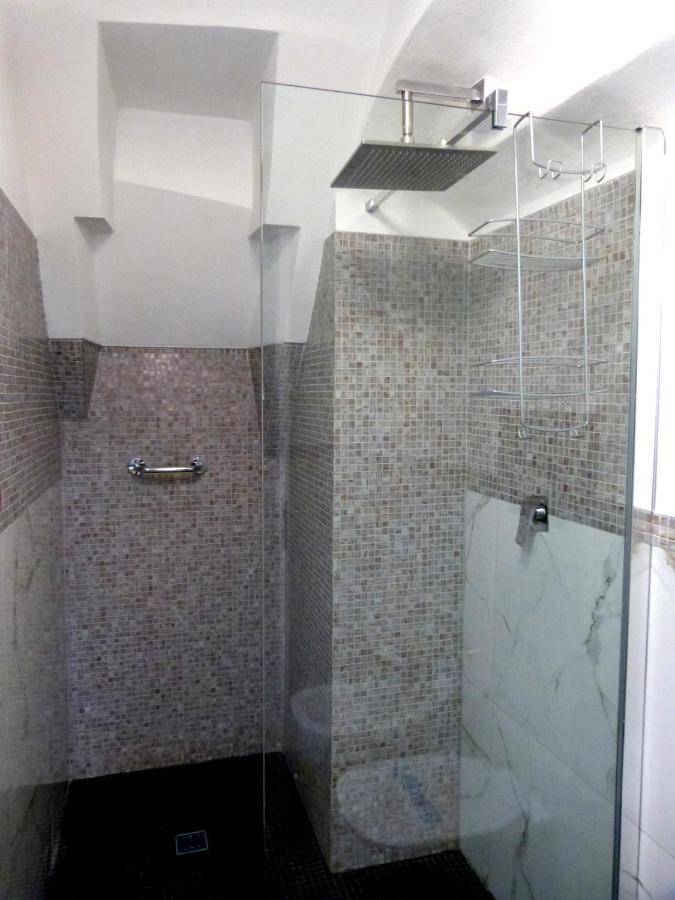 Clelia'S Boutique Rooms & Suites La Maddalena  Exterior photo