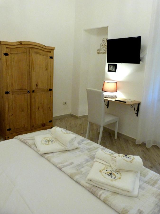 Clelia'S Boutique Rooms & Suites La Maddalena  Exterior photo